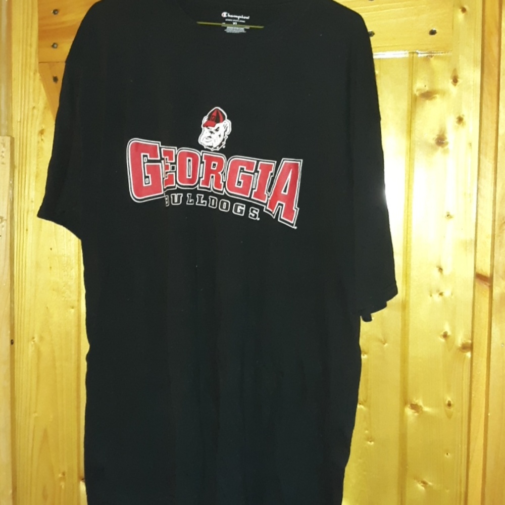 Mans Georgia Bulldogs shirt